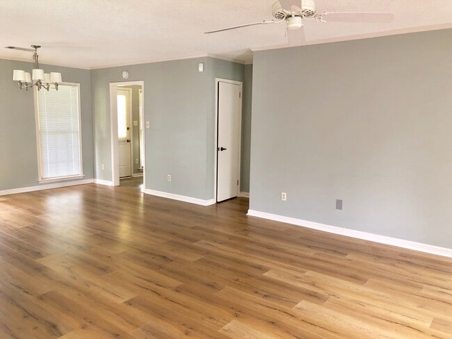 Photo - 1345 Zephyr Hills Dr