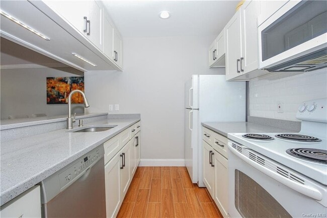 Photo - 25 Rockledge Ave Unidad 106W