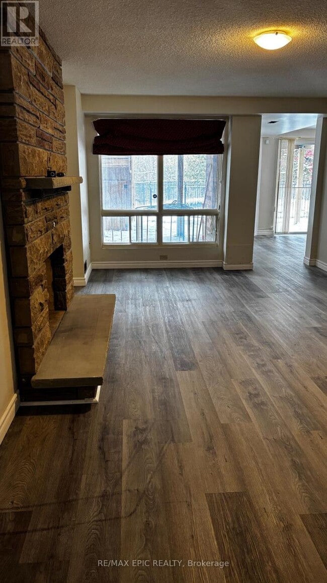 Photo - 24 Cairns Dr