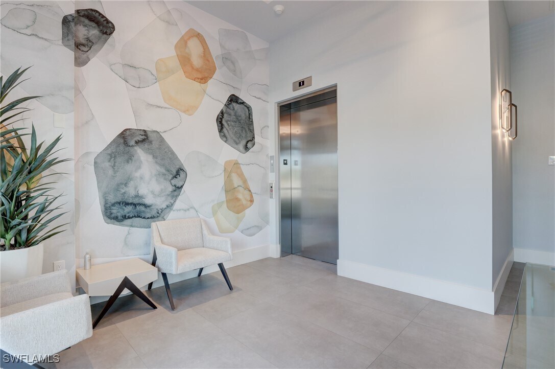 Photo - 101 8th St S