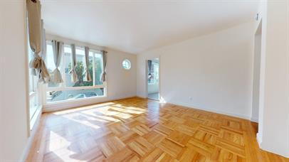 Photo - Beautiful 3 Bedroom 1.5 Bathroom with a Ga...