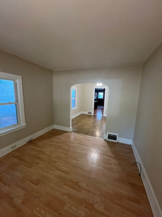 3 BR 1 BA Single-Family Home Monroe MI, Av... - 3 BR 1 BA Single-Family Home Monroe MI, Av...