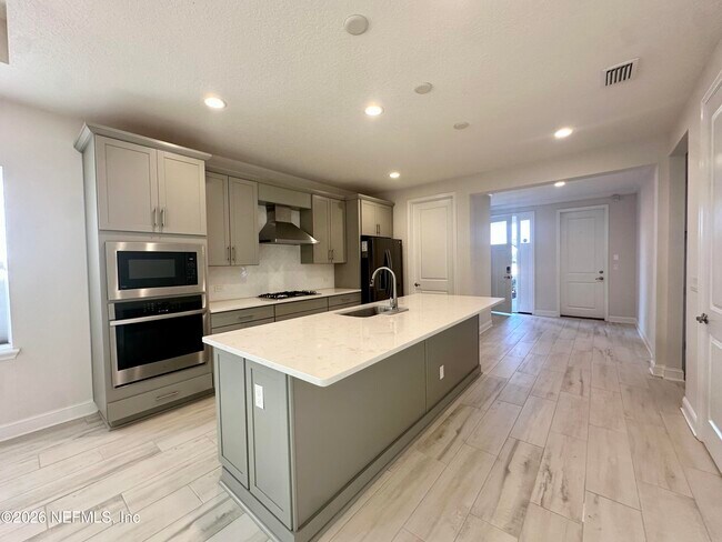 Photo - 10219 Innovation Way