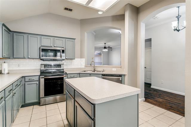 Photo - 2408 Graystone Ln