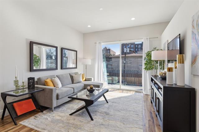 Photo - 2990 Reagan St