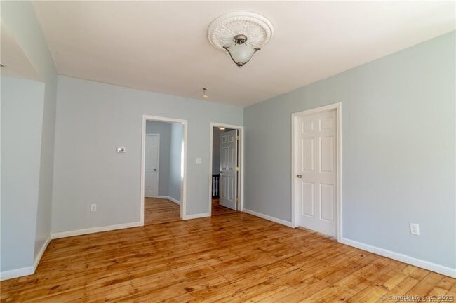 Photo - 34 Williams St