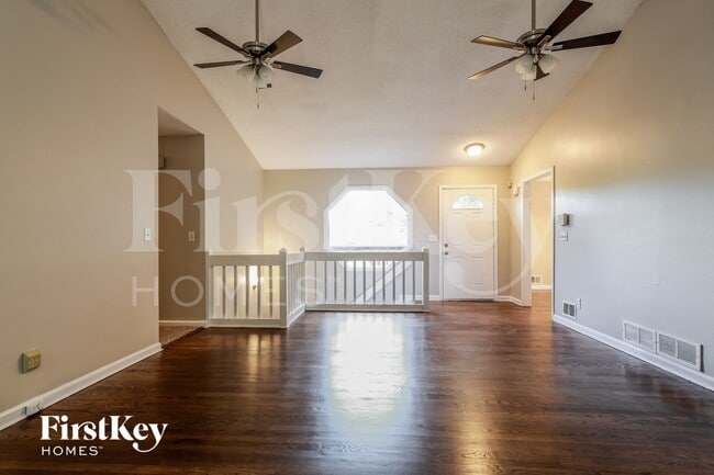 Photo - 1349 Millstream Trail NW