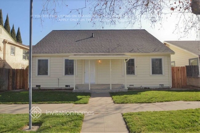 Photo - 135 N 5th St House