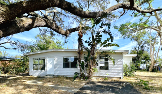 Photo - 7111 Onyx Dr N