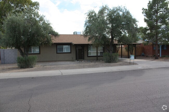 Building Photo - 7501 E Hubbell St Rental