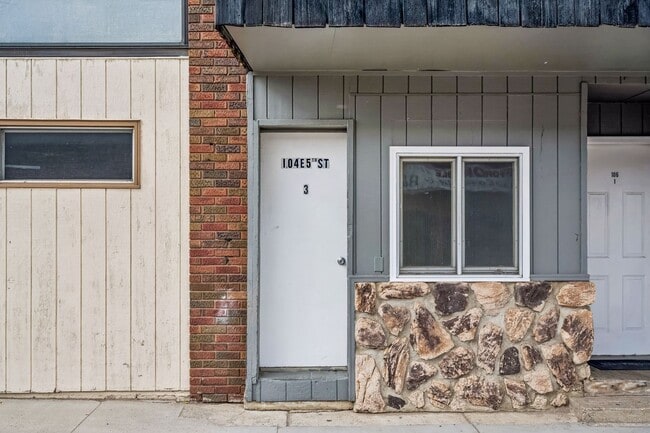 Photo - 106 E 5th St Unit 3-upper