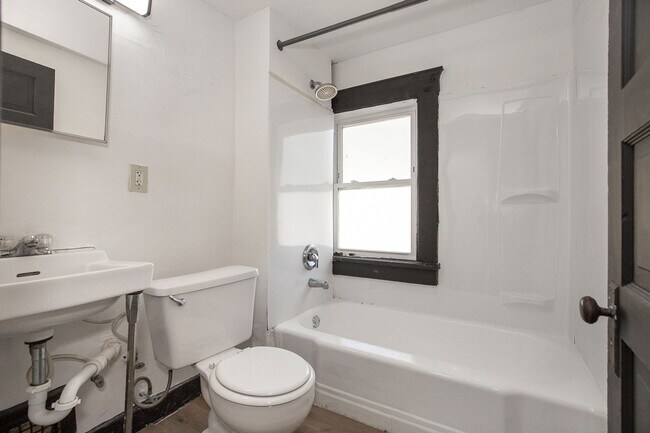 Photo - 7610 Dearborn Ave Unit Up