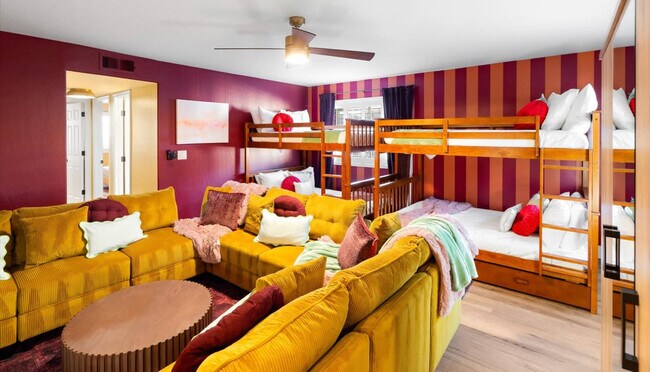 Photo - 2431 E Laurel St Unit ID1370181P