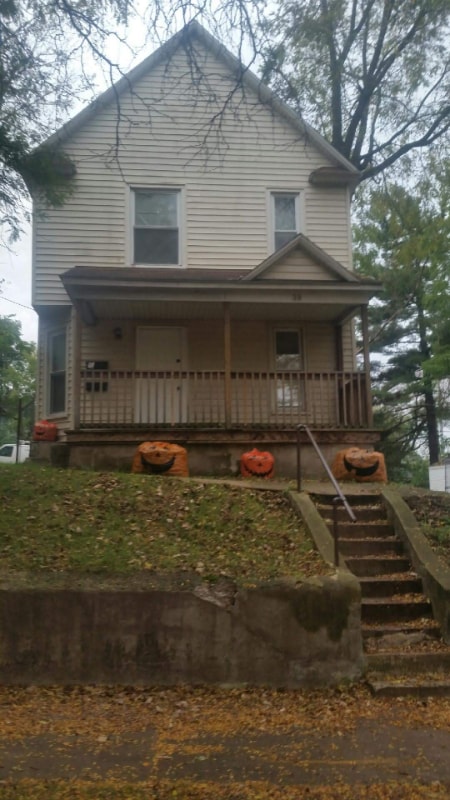 Building Photo - 38 Quimby St NE