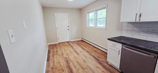 Photo - 4848 W 83rd St