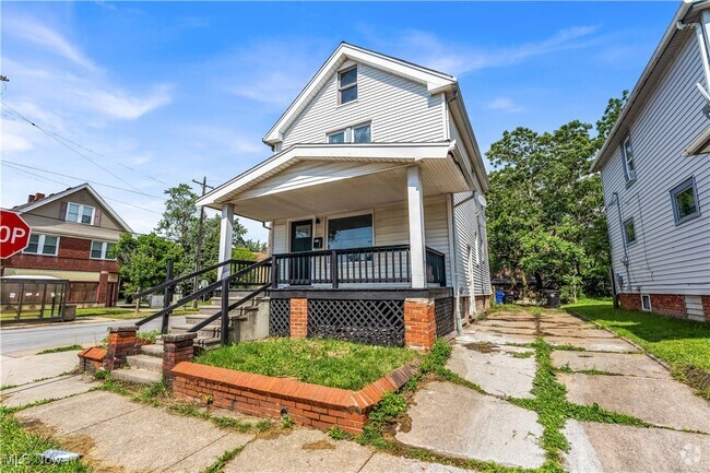 Building Photo - 17308 Grovewood Ave Rental