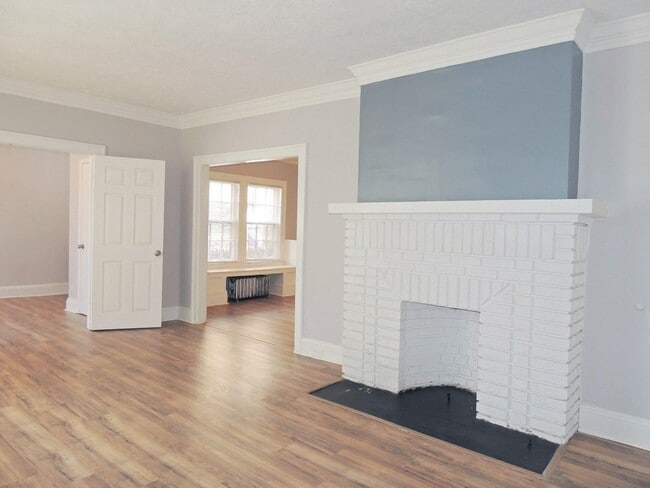 Photo - 3238 Euclid Heights Blvd Unidad 1st Floor