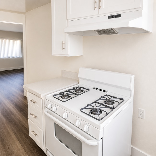 Photo - 821 Glenway Drive