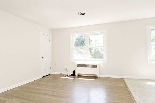 Photo - Updated Dog-Friendly Apartment With Ting Internet Unit Rock Creek RD 616 #C