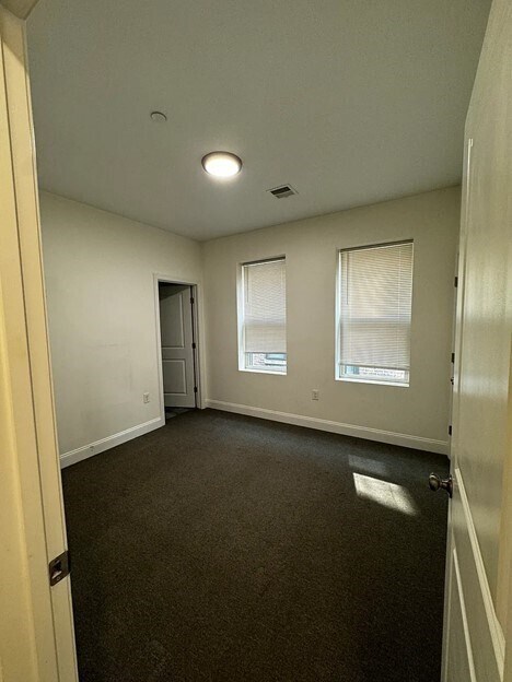 Photo - 123 Intervale St Unit 2