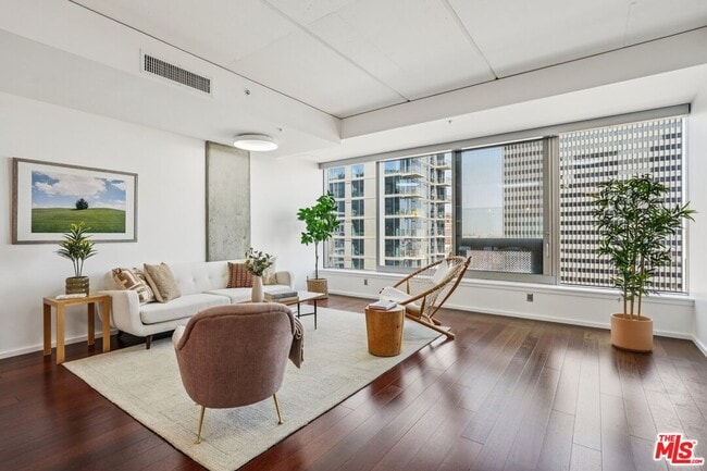 Photo - 1155 S Grand Ave Condo Unit 1207