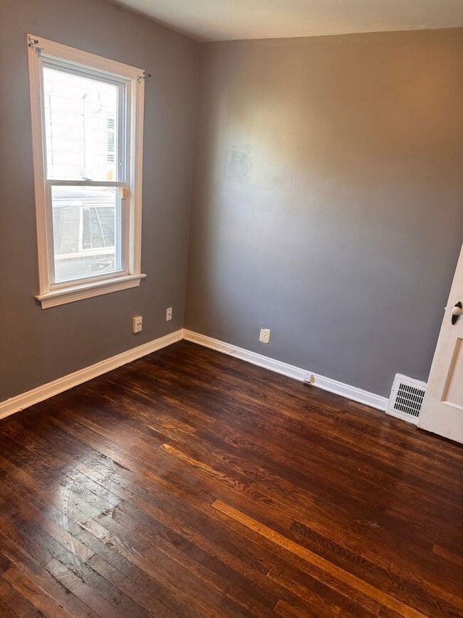 Photo - 5210 Cato St