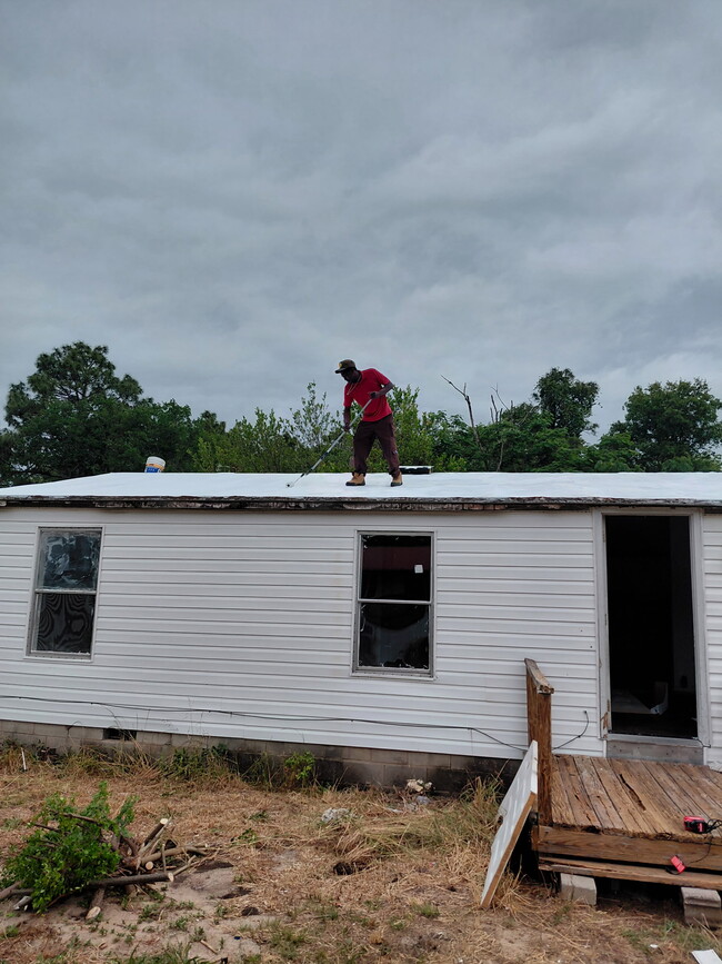 Building Photo - 134 Oakwood Dr