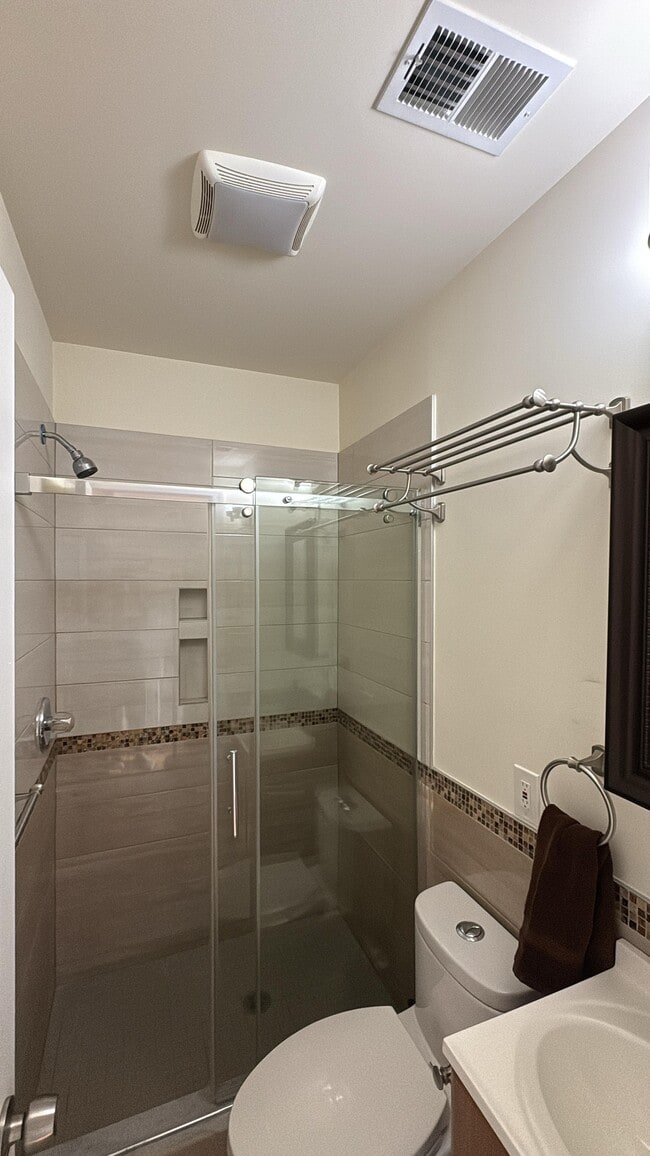 Photo - 4167 Ridge Ave Unit #2