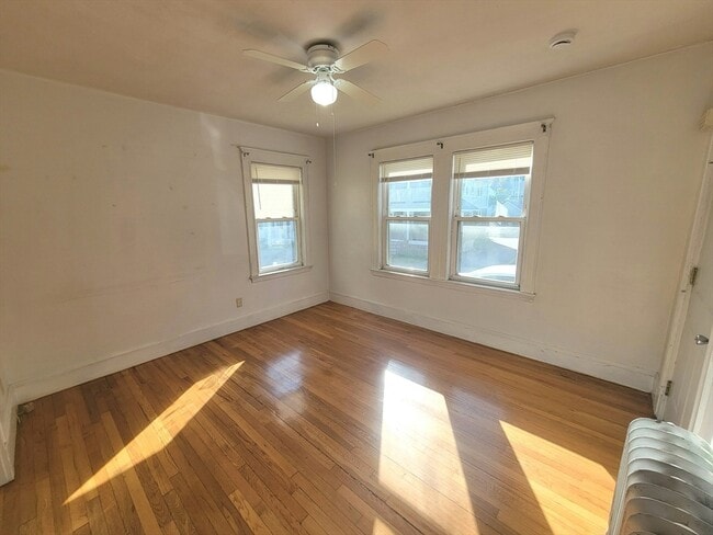 Building Photo - 58 Ellerton Rd Unit 1 Rental