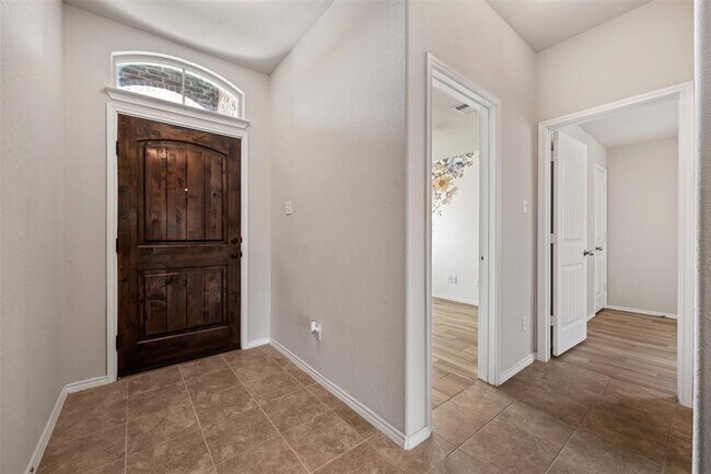 Photo - 108 Igneous Ln