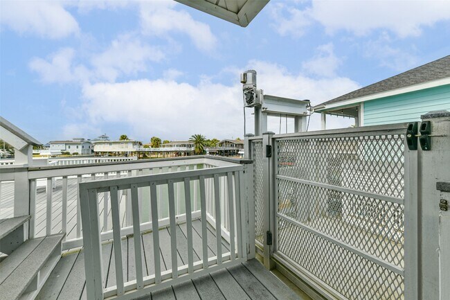 Photo - 16542 E Bayside Way