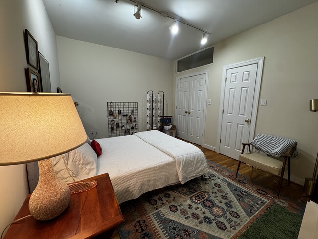 Photo - 215 N 19th St Unit 32