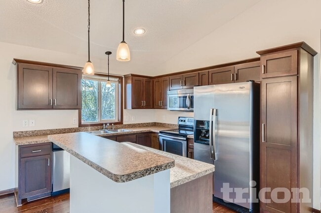 Photo - 7535 Lannon Ave NE