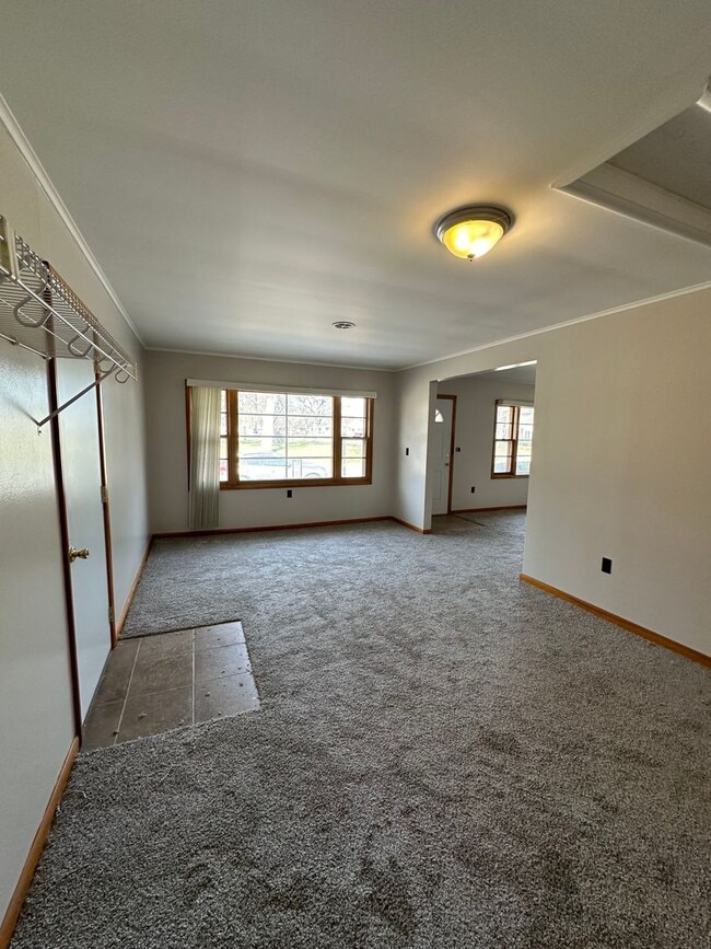 Photo - ZERO ENTRY! 2bed/1bath In Beatrice, NE
