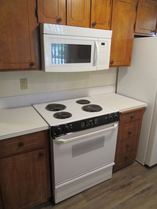 Photo - Three Bedroom Duplex in South Salem Unit 2795