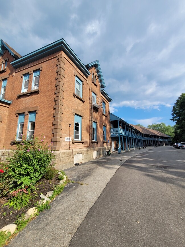 The Lofts on Mill River
