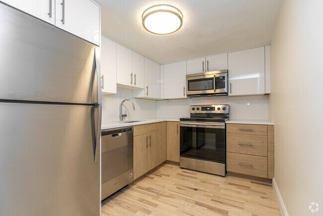 Building Photo - 277 Beacon St Unit #1 Rental