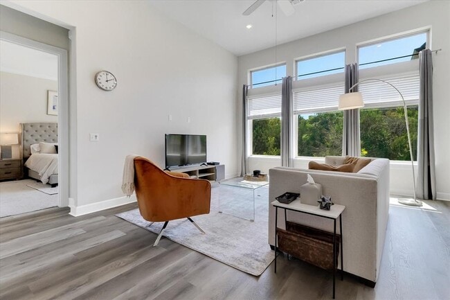 Photo - 5820 Harper Park Dr