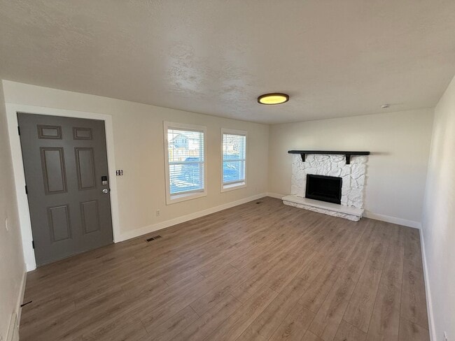 Photo - Five Bedroom Home, 2600 sq ft,  West Jordan, $3000/month, Fenced Yard