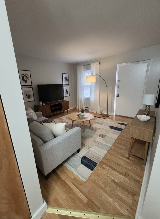 Photo - 13 N College St