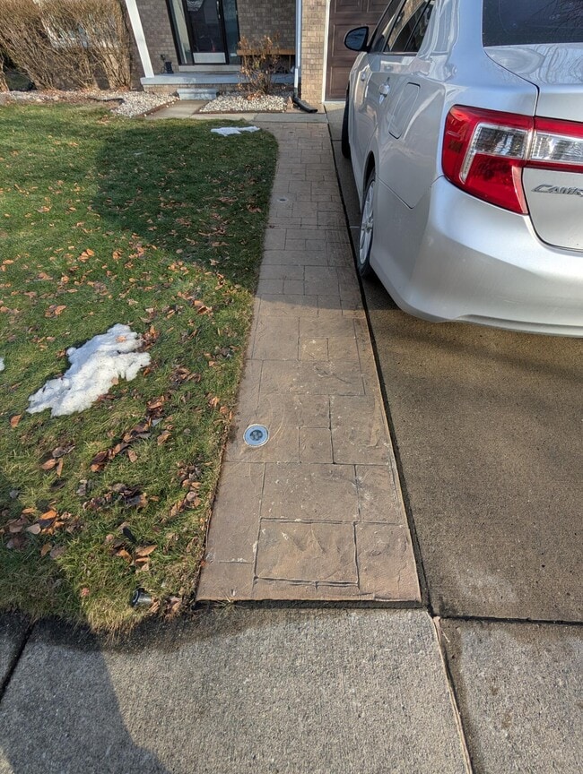 Photo - 7074 Foxridge Dr