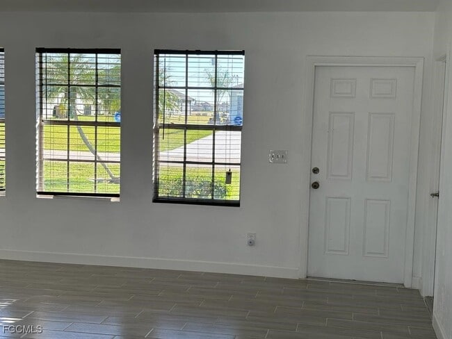 Photo - 305 NE 23rd St