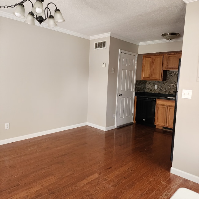 Photo - 1332 Hibbard Dr Unidad B