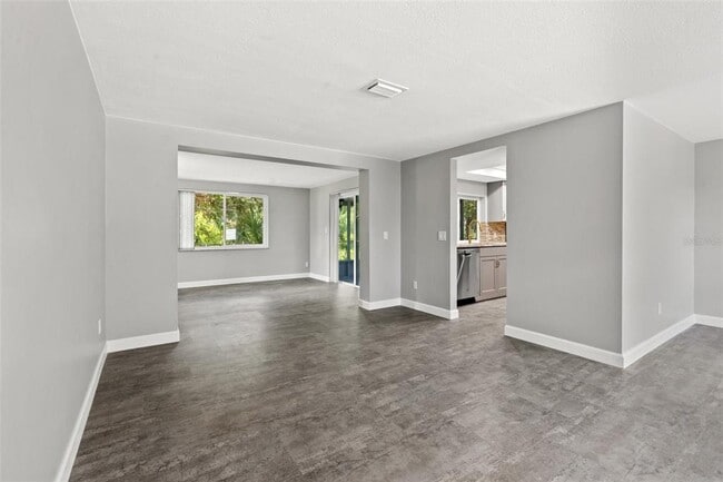 Photo - 6120 Westport Dr