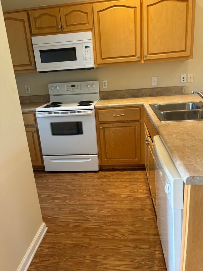 Photo - 3611 Eagle Ln