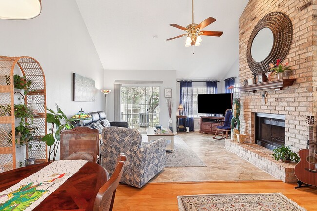 Photo - 2 BEDROOM, 2 BATHROOM TOWNHOUSE IN JEFFERSON