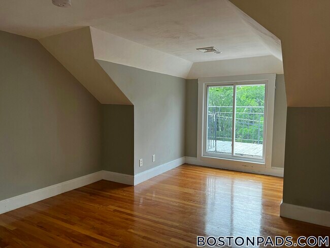 Photo - 152 Winchester St Unidad 2