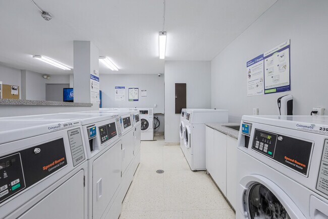 Photo - Alpine Apartments