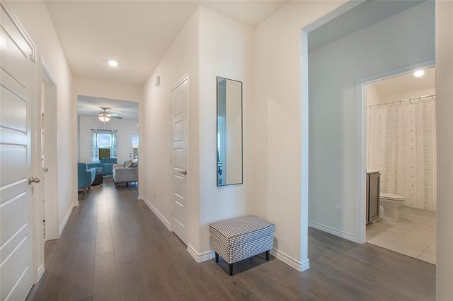 Photo - 219 Spirehaven Dr