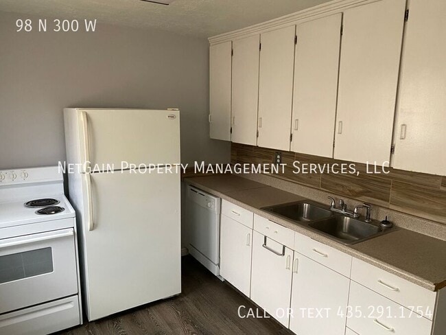 Photo - 98 N 300 W